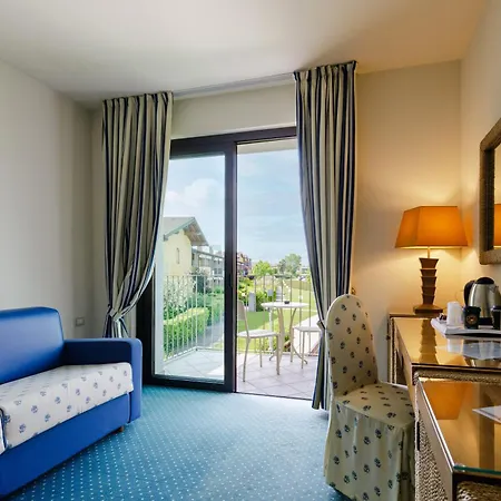 Arena Hotel 3*