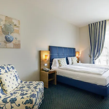 Hotel Arena 3*