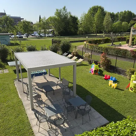 Arena 3* Sirmione