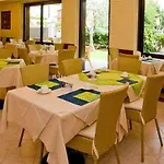 Ξενοδοχείο Arena 3*