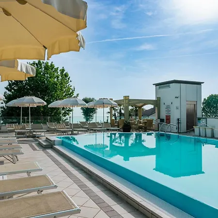 Hotel Arena 3*