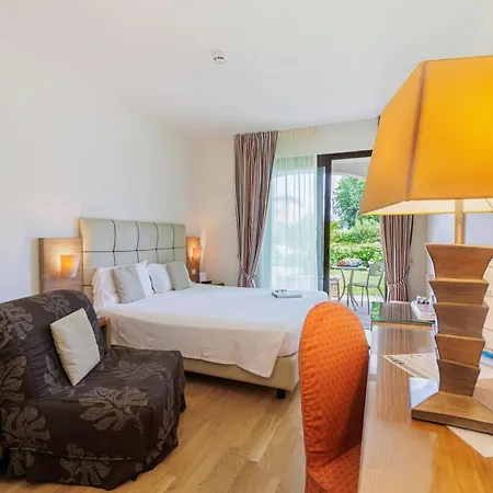 Hotel Arena 3*